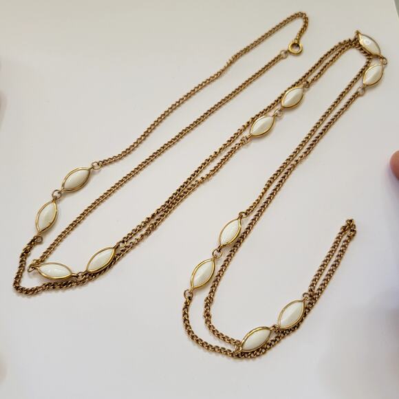 Vintage Gold Chain Necklace with White Lucite Marquise Links Layered 1970s Style - Picture 6 of 10